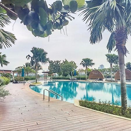 1519 Almas Suites Seaview Sunrise Netflix By Stay Nusajaya  Εξωτερικό φωτογραφία
