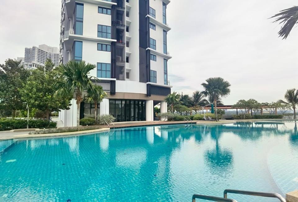 1519 Almas Suites Seaview Sunrise Netflix By Stay Nusajaya  Εξωτερικό φωτογραφία